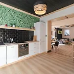 Folkowy Dom Dla 14 Osób Z Sauną I Grillowiskiem - Dream *