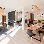 Folkowy Dom Dla 14 Osób Z Sauną I Grillowiskiem - Dream