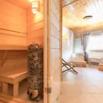 Folkowy Dom Dla 14 Osób Z Sauną I Grillowiskiem - Dream *